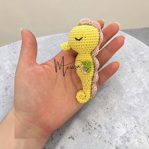 Horgolt csikóhal amigurumi (Messza) - játék & sport - plüssállat & játékfigura - hal - Meska.hu