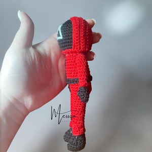 Horgolt Squid game őr baba amigurumi (Messza) - játék & sport - plüssállat & játékfigura - ember - Meska.hu