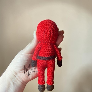 Horgolt Squid game őr baba amigurumi (Messza) - játék & sport - plüssállat & játékfigura - ember - Meska.hu