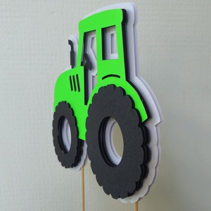 Traktoros tortabeszúró névre szóló farmtáblával - CakeTopper - otthon & életmód - konyhafelszerelés, tálalás - sütés, főzés - sütidísz - Meska.hu