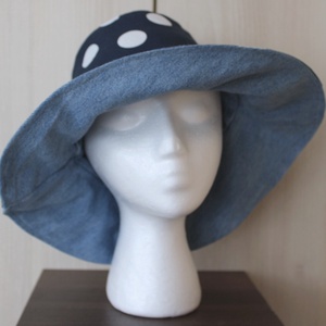 Kifordítható nyári mintás kalap - inside-out bucket hat - nagy pöttyös mintával - Meska.hu