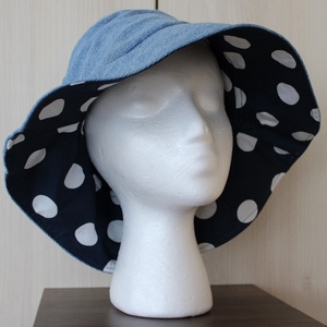 Kifordítható nyári mintás kalap - inside-out bucket hat - nagy pöttyös mintával - ruha & divat - sál, sapka, kendő - kalap - Meska.hu