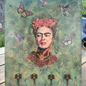 Frida Kahlo fali kulcstartó - Meska.hu