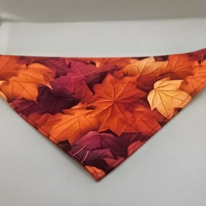 Őszi leveles - Vízhatlan textil kutyasál - Meska.hu