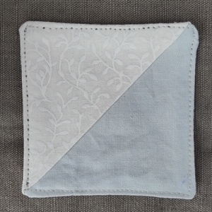 Fehér mintás könyvjelző, könyvsarok - könyv & zene - könyvjelző - Meska.hu