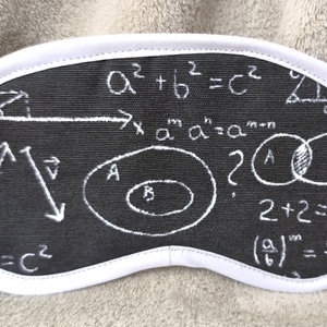 Szempihentető maszk, alvómaszk, szürke, matematika, Szépségápolás, Arcápolás, Alvómaszk, szemmaszk, Varrás, MESKA