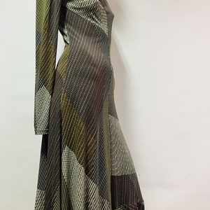 Asszimetrikus hosszú zöld ruha - ruha & divat - női ruha - pulóver - Meska.hu