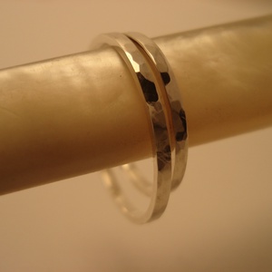 kalapált karikagyűrű  -  - Meska.hu