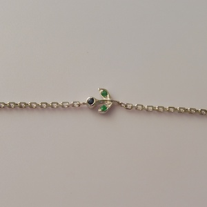 ezüst karkötő smaragddal és kék zafírral  - ékszer - karkötő - karkötő medállal - Meska.hu