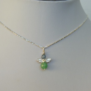 ezüst angyalka medál acháttal - ékszer - nyaklánc - medál - Meska.hu