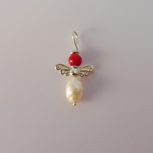 ezüst angyalka medál korallal és gyönggyel - ékszer - nyaklánc - medál - Meska.hu