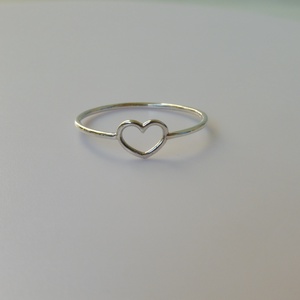 ezüst szív gyűrű - ékszer - gyűrű - vékony gyűrű - Meska.hu