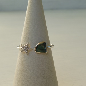 kék turmalinos, cirkóniás nyitott ezüstgyűrű - ékszer - gyűrű - gyöngyös gyűrű - Meska.hu