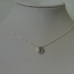 ezüst nyaklánc köves rózsával - ékszer - nyaklánc - medálos nyaklánc - Meska.hu
