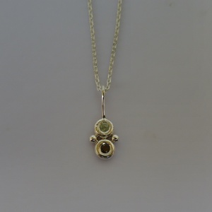 ezüstmedál zöld turmalinokkal - ékszer - nyaklánc - medál - Meska.hu