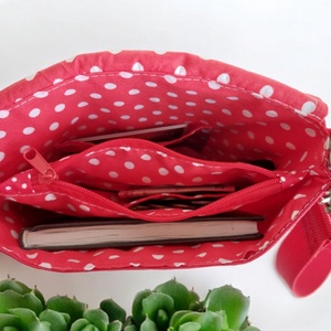 Pipacsos  Vízálló  crossbody  táska ,válltáska,keresztpántos testtáska Sokzsebes két rekeszes - táska & tok - kézitáska & válltáska - vállon átvethető táska - Meska.hu