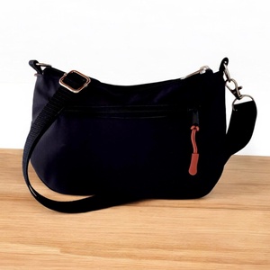 Lopárdos  Vízálló  crossbody  táska ,válltáska,keresztpántos testtáska - táska & tok - kézitáska & válltáska - vállon átvethető táska - Meska.hu