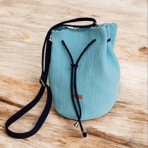  Kézzel készült bélelt zsinórfonal táska, Crossbody stílus és praktikum minden napra - táska & tok - kézitáska & válltáska - vállon átvethető táska - Meska.hu