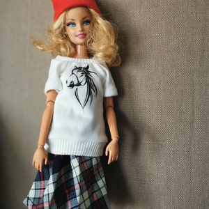 Barbie babaruha harisnyával, sapkával, Játék & Sport, Baba & babaház, Barbie ruhák, Varrás, MESKA