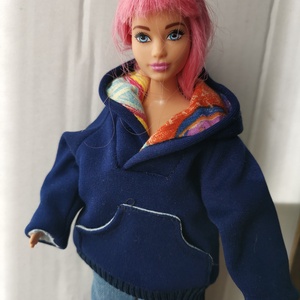 Barbie babaruha molett babára- zsebes kapucnis bélelt kabát, Játék & Sport, Baba & babaház, Babaruha, babakellék, Varrás, MESKA