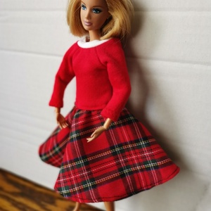 Barbie piros ruha kockás szoknyával - játék & sport - baba & babaház - babaruha, babakellék - Meska.hu