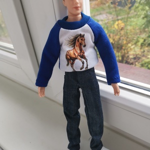 Ken szabadidő ruha matricás felsővel, Játék & Sport, Baba & babaház, Babaruha, babakellék, Varrás, MESKA