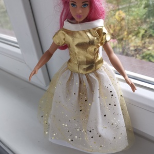 Barbie és molett Barbie arany színű alkalmi selyem és tüll babaruha Karácsonyra!  - játék & sport - baba & babaház - babaruha, babakellék - Meska.hu