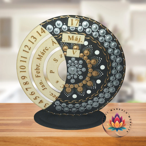 Öröknaptár mandala díszítéssel, ezüst-réz színekkel (20 cm magas), Otthon & Életmód, Dekoráció, Fali és függő dekoráció, Falinaptár & Öröknaptár, Festett tárgyak, Festészet, MESKA