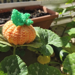 Horgolt tök Halloweenre - otthon & életmód - dekoráció - halloween - halloweeni tök - Meska.hu