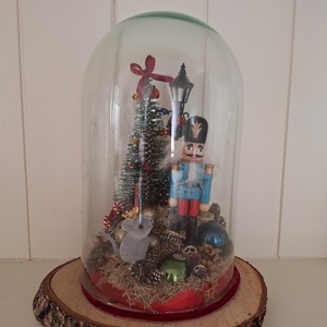 Üvegbúrás diótörő 2025/01 - Meska.hu