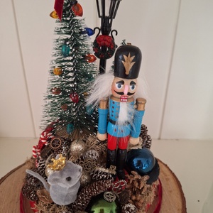 Üvegbúrás diótörő 2025/01 - esküvő - dekoráció - asztaldísz - Meska.hu Üvegbúrás diótörő 2025/01 - esküvő - dekoráció - asztaldísz - Meska.hu