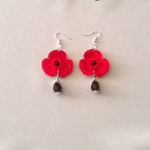 Árvácska fekete gyönggyökkel, Ékszer, Fülbevaló, Lógó fülbevaló, Ékszerkészítés, Horgolás, MESKA