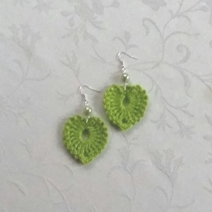 Zöld horgolt szívecske - ékszer - fülbevaló - lógó fülbevaló - Meska.hu