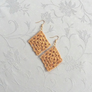 Horgolt fülbevaló - ékszer - fülbevaló - lógó fülbevaló - Meska.hu