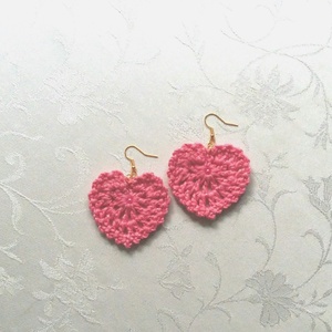 Rózsaszín szívecske - ékszer - fülbevaló - lógó fülbevaló - Meska.hu