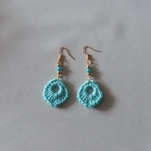 Türkiz horgolt fülbevaló - ékszer - fülbevaló - lógós kerek fülbevaló - Meska.hu