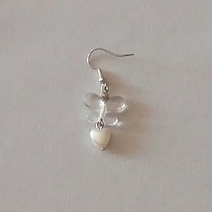 Lepike szívecskével - ékszer - fülbevaló - lógó fülbevaló - Meska.hu