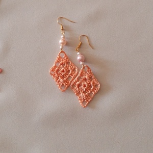 Horgolt fülbevaló - ékszer - fülbevaló - lógó fülbevaló - Meska.hu