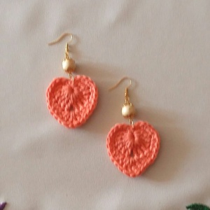 Narancssárga szívecske - ékszer - fülbevaló - lógó fülbevaló - Meska.hu