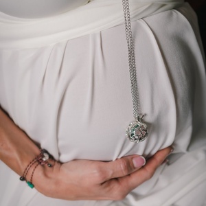 Kismamák védőkövei Angyalhívó - Anyának és a babának - ékszer - nyaklánc - medál - Meska.hu