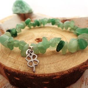 Újévi szerencsehozó ásvány karkötő  - ékszer - karkötő - bogyós karkötő - Meska.hu