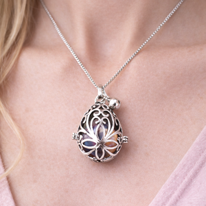 Önmagunk elfogadása  Angyalhívó - Értékes vagy!  - ékszer - nyaklánc - medál - Meska.hu