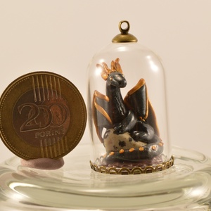 Miniatűr sárkány üveg alatt hópehely obszídiánnal -  - Meska.hu
