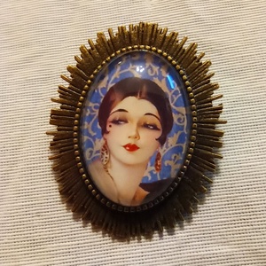 Vintage hangulatú bross hölgy arcképével - ékszer - kitűző és bross - Meska.hu
