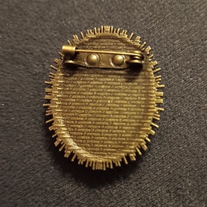Virágos bross - ékszer - kitűző és bross - kitűző - Meska.hu