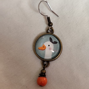 Üveglencsés fülbevaló libás képpel - ékszer - fülbevaló - lógós kerek fülbevaló - Meska.hu