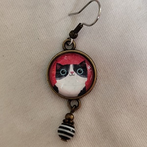 Üveglencsés fülbevaló cicás képpel - ékszer - fülbevaló - lógós kerek fülbevaló - Meska.hu