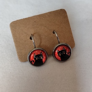 Cicás üveglencsés fülbevaló  - ékszer - fülbevaló - lógós kerek fülbevaló - Meska.hu