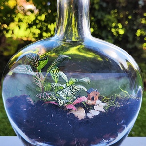 Florárium újrahasznosított Unicum Riserva üvegben - Meska.hu