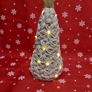 Jázmin mintás horgolt karácsonyfa led világítással - Meska.hu